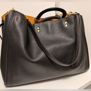 Coach Rogue 39 – Black Pebbled Leather – Very Good Condition